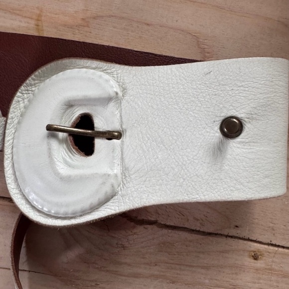 Vintage Boho Wide White Leather Belt - Picture 6 of 8